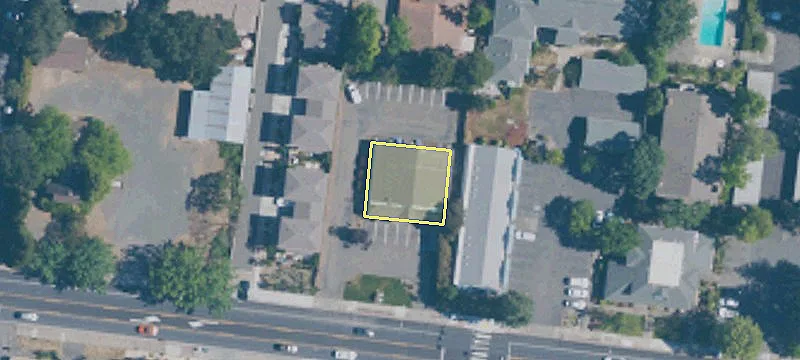 820 Napa St