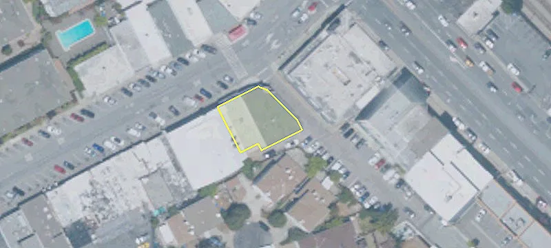 15 37th Ave