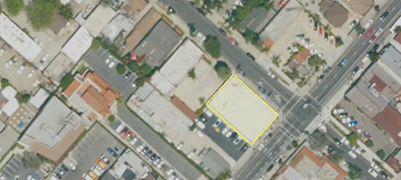513 Laguna St