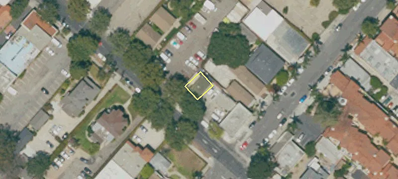 810 De La Vina St