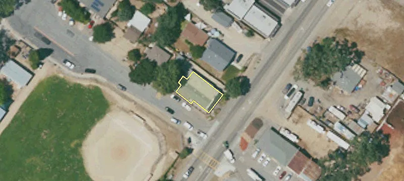 790 Main St