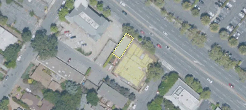135 El Camino Real