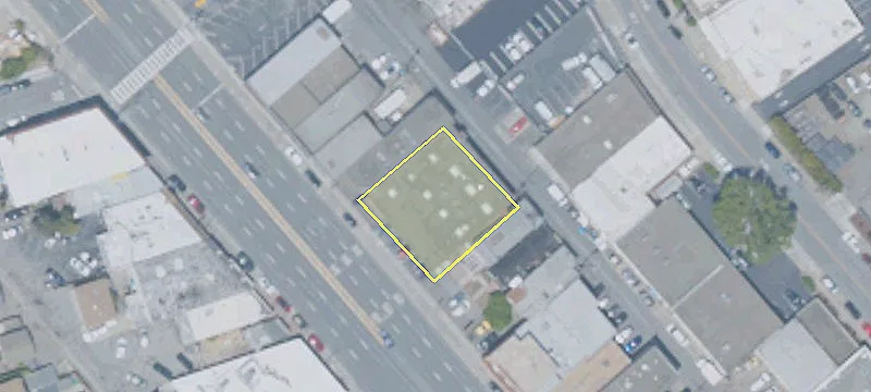 2225 El Camino Real