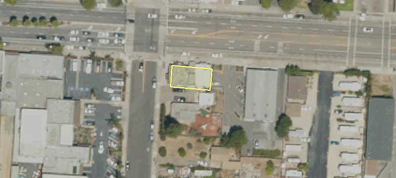 1100 Grand Ave