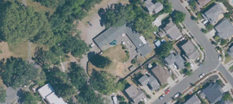 920 Acacia Ln