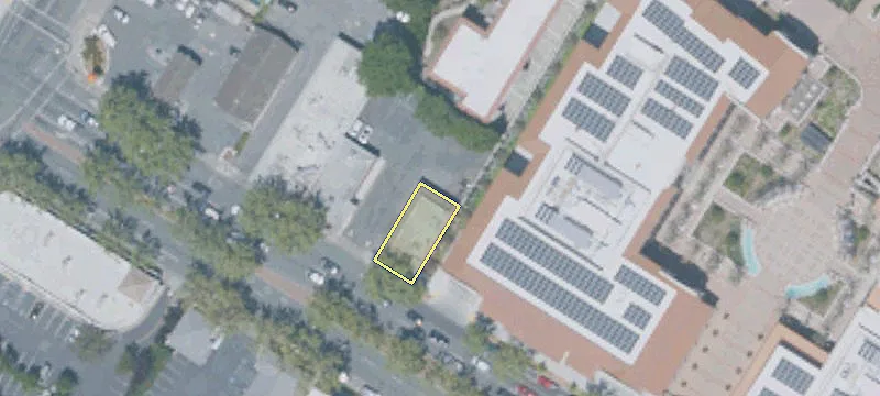 1330 El Camino Real