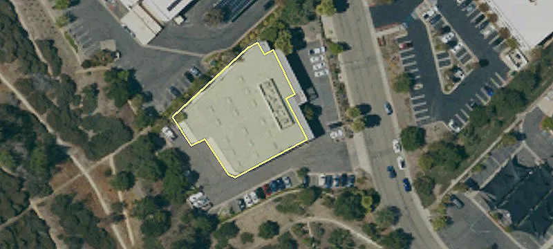 208 Avenida Fabricante
