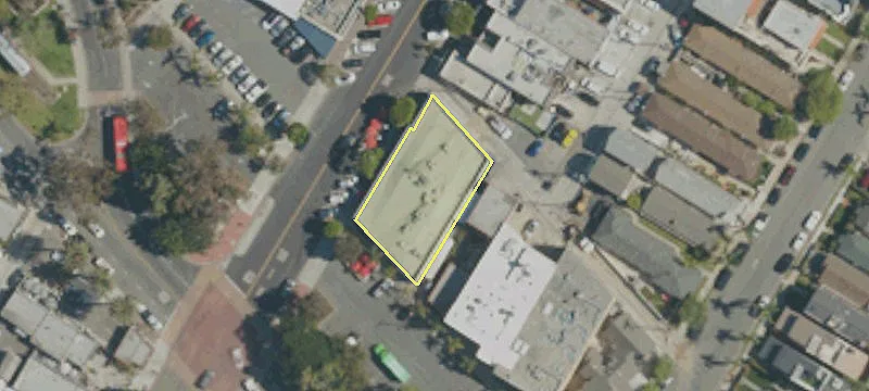 300 Main St
