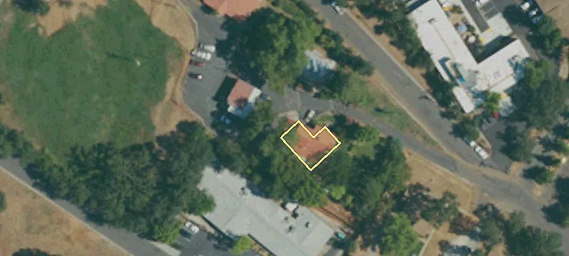 144 Fairview Ln