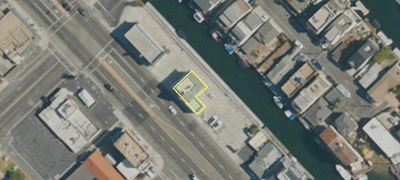 16832 Pacific Coast Hwy