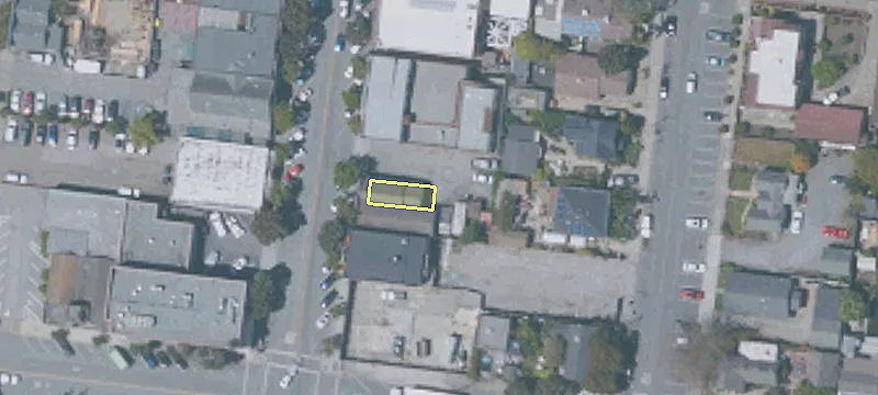 437 Main St