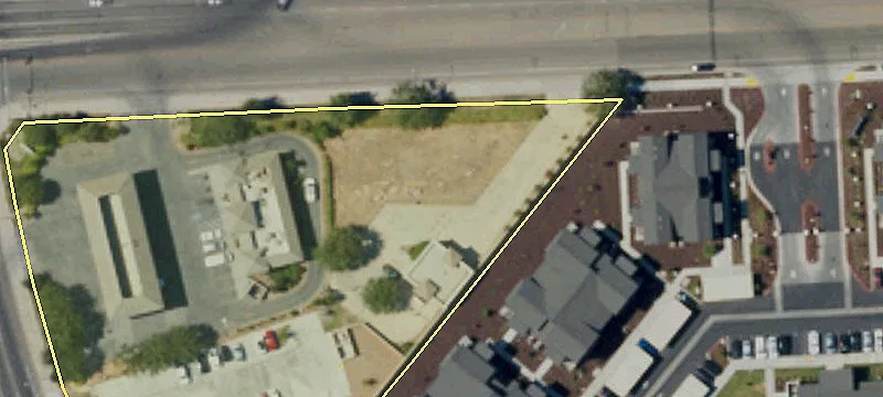 4321 Bullard Ave