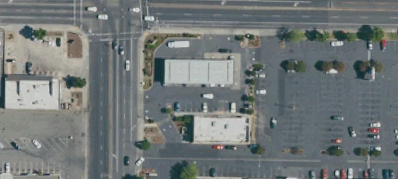 2200 El Camino Ave