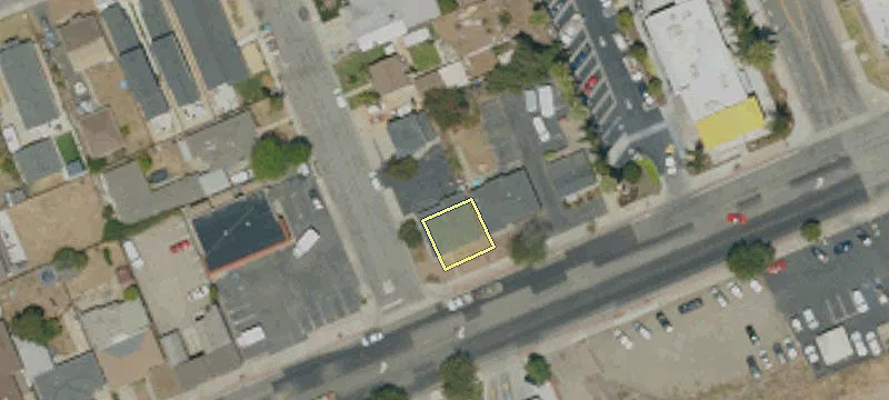 422 Grand Ave