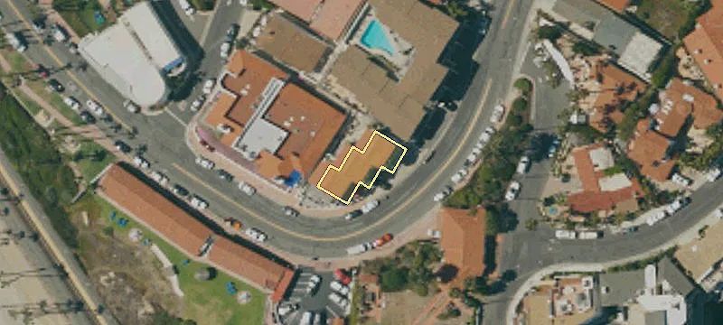 526 Avenida Victoria