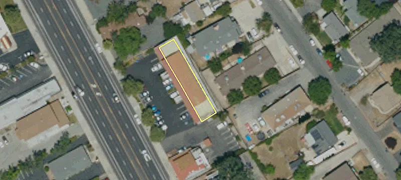 7635 El Camino Real