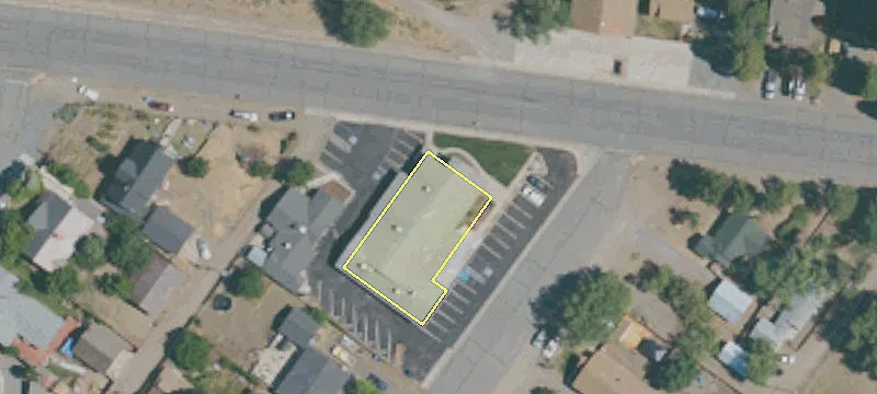 1306 Riverside Dr