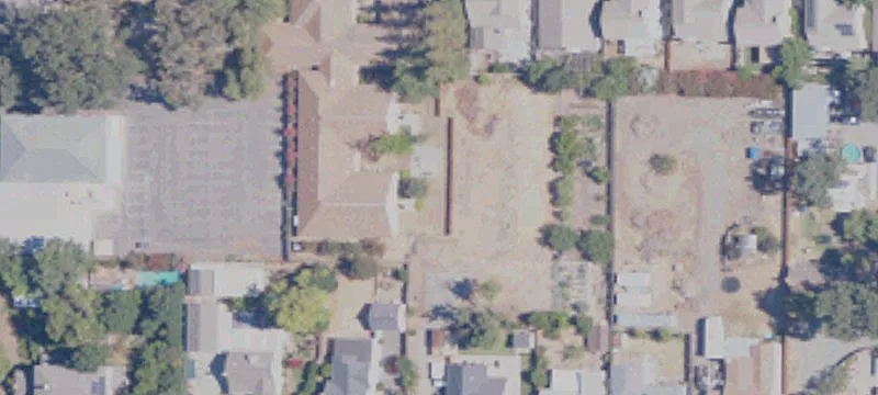 240 Palm Ave