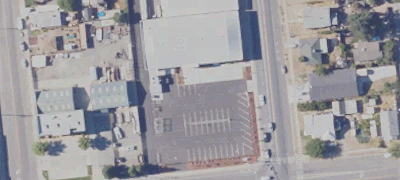 21 10th St