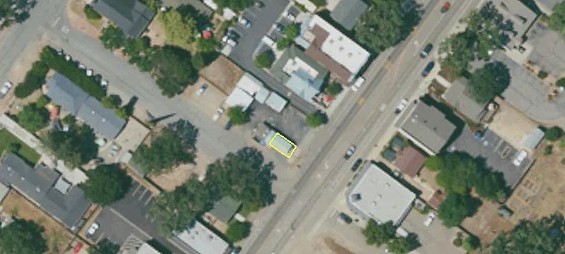 628 Main St