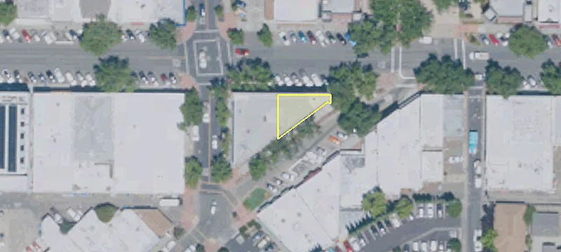 400 Main St