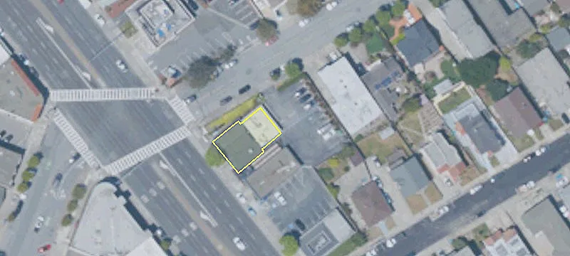 1690 El Camino Real