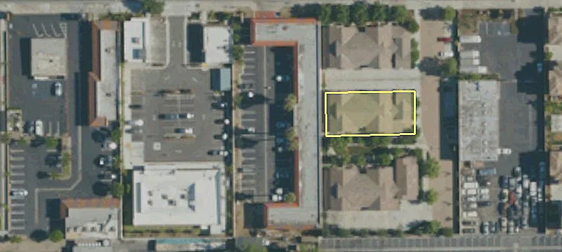 6112 Lincoln Ave