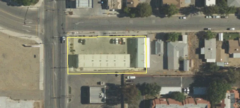 700 Elm Ave