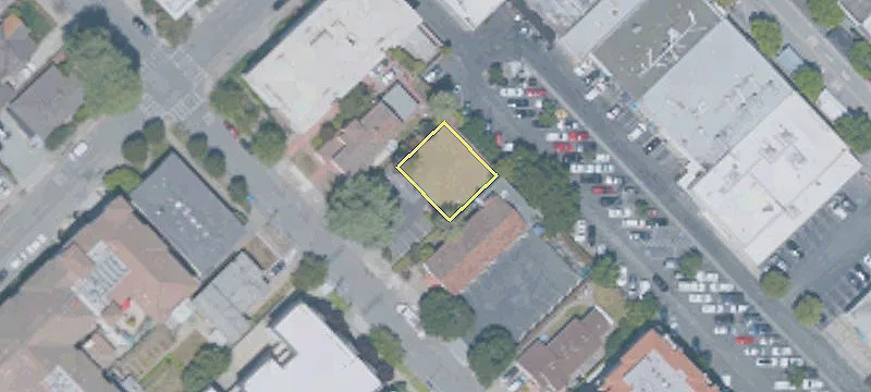 731 Walnut St