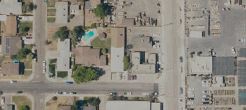 111 4th St