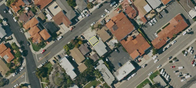 155 Avenida Serra
