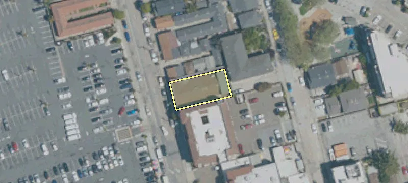 118 Riverside Ave