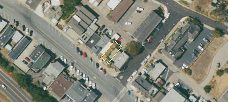 733 Main St