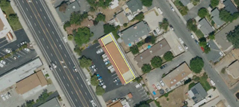 7635 El Camino Real