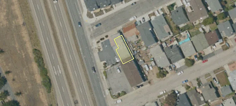 2360 Main St