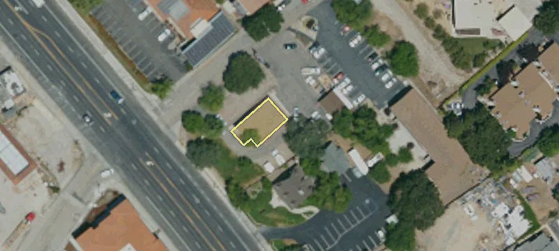 9605 El Camino Real
