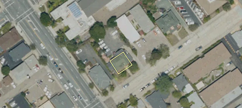 1118 Palm St