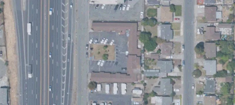 1308 Lincoln E Rd