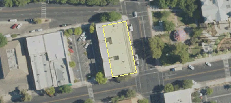 300 Irwin St