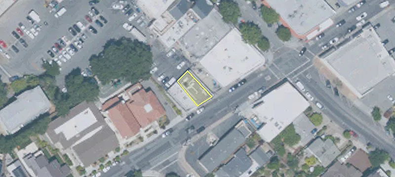 1222 Arroyo Ave