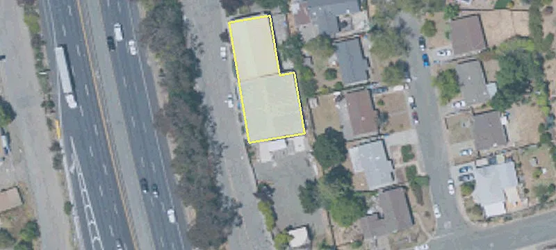 100 Lincoln E Rd