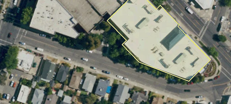 3160 Folsom Blvd