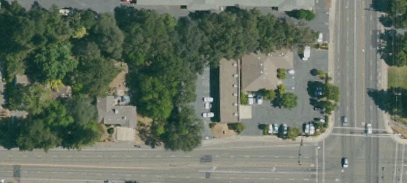 5033 Whitney Ave, Unit 6