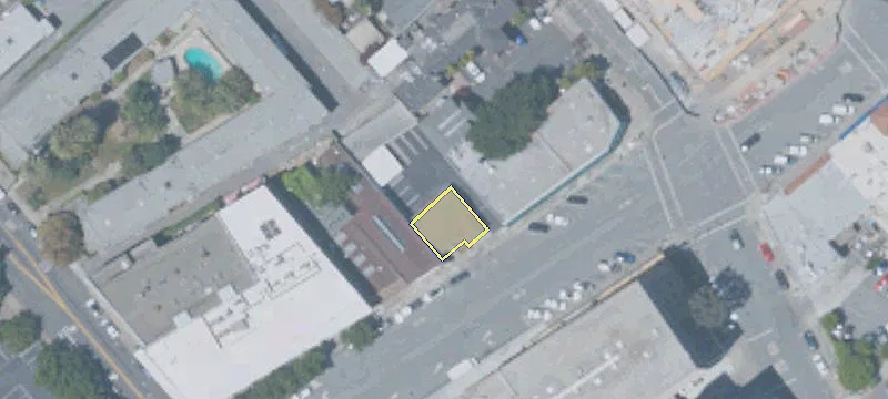 255 Baldwin Ave