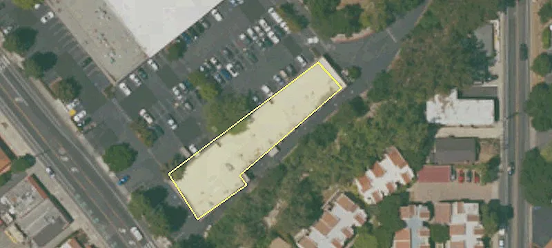 2830 De La Vina St