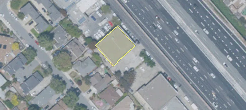 1116 Amphlett Blvd
