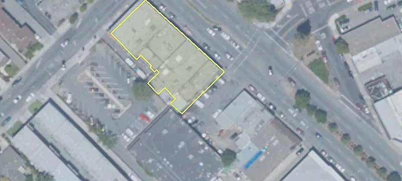1726 El Camino Real