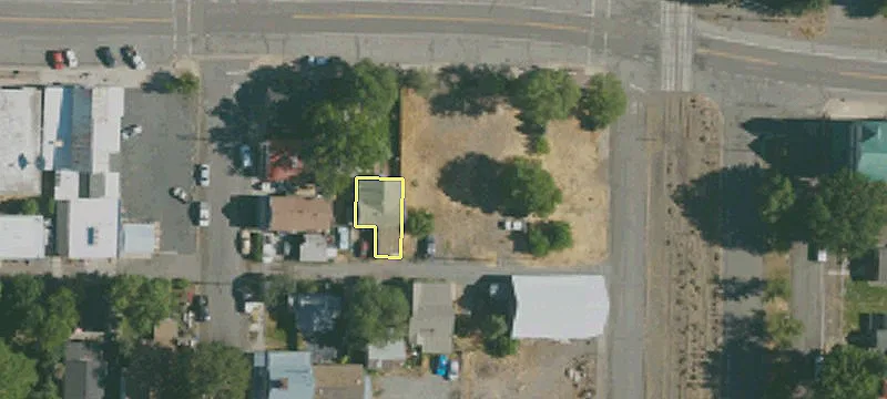 706 Main St