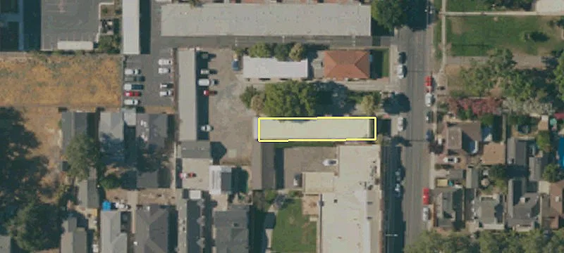 1335 Holly Dr