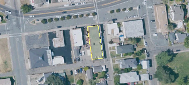 216 2nd St